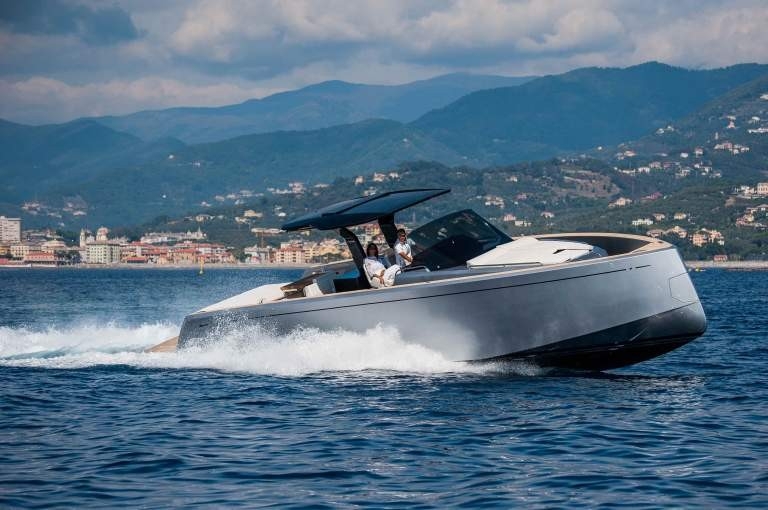 main picture announcement