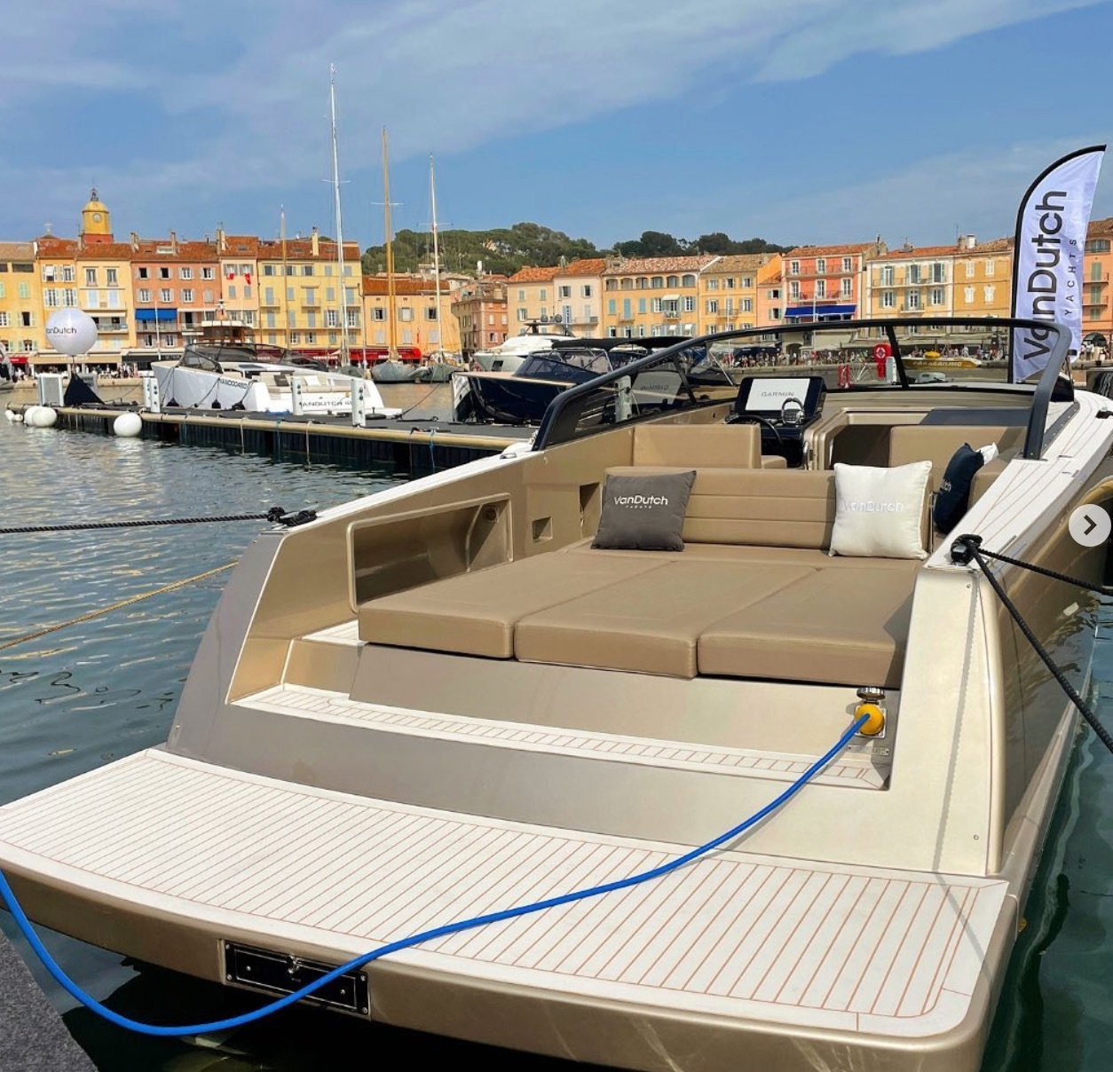 Picture 6 of announcement 3082