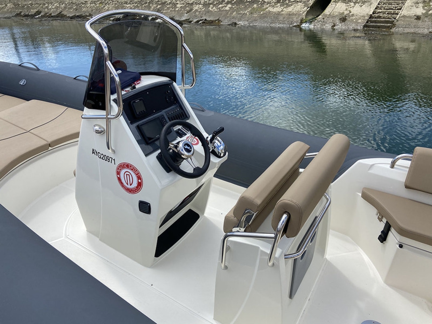 Picture 2 of announcement 6705