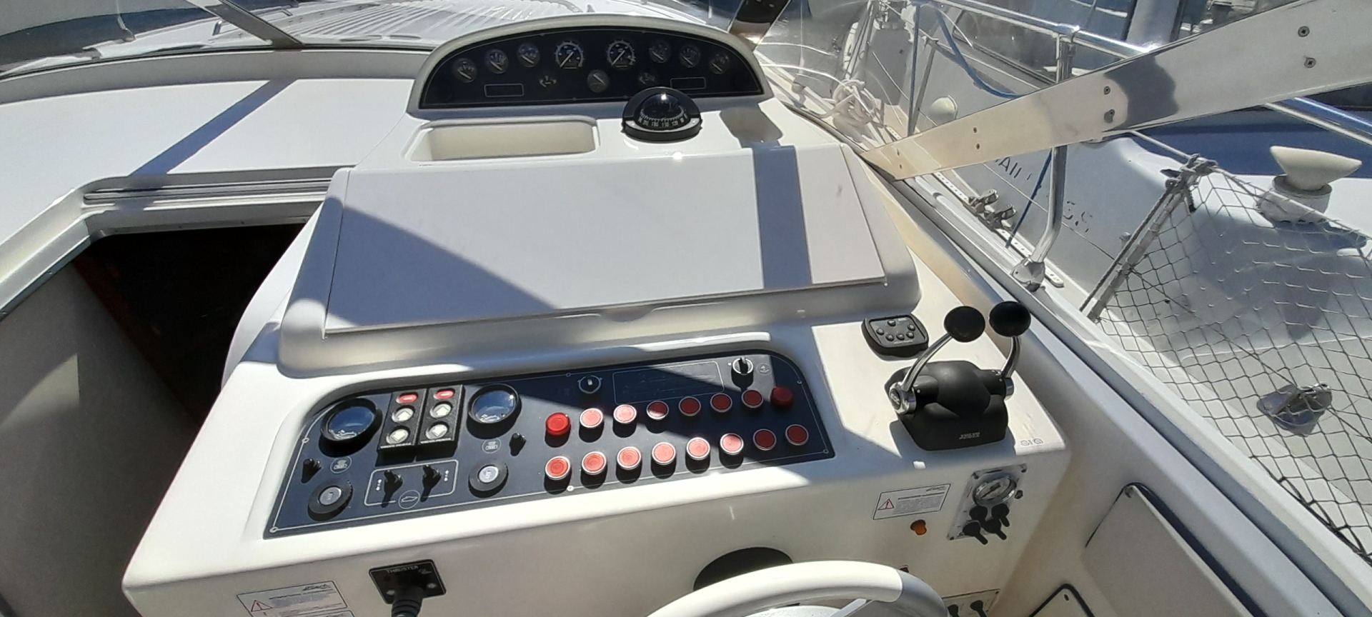 Picture 15 of announcement 7052