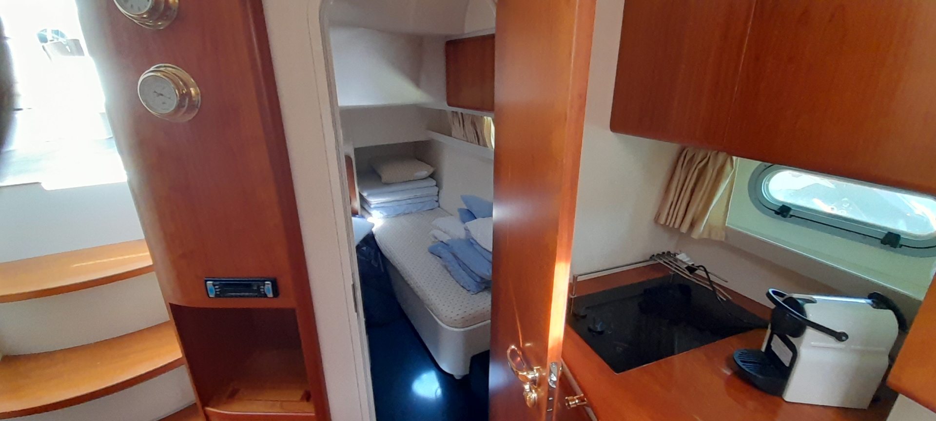 Picture 19 of announcement 7057