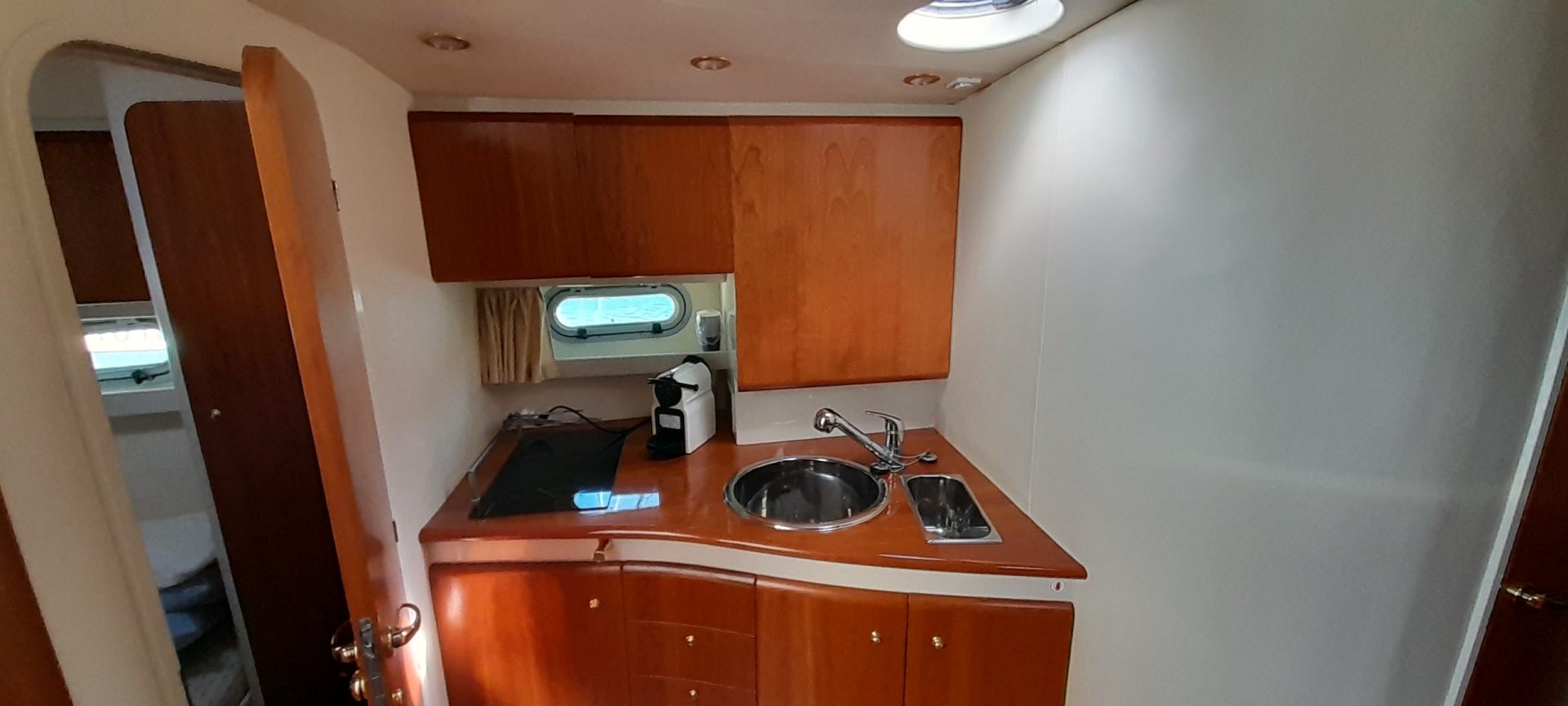 Picture 20 of announcement 7058