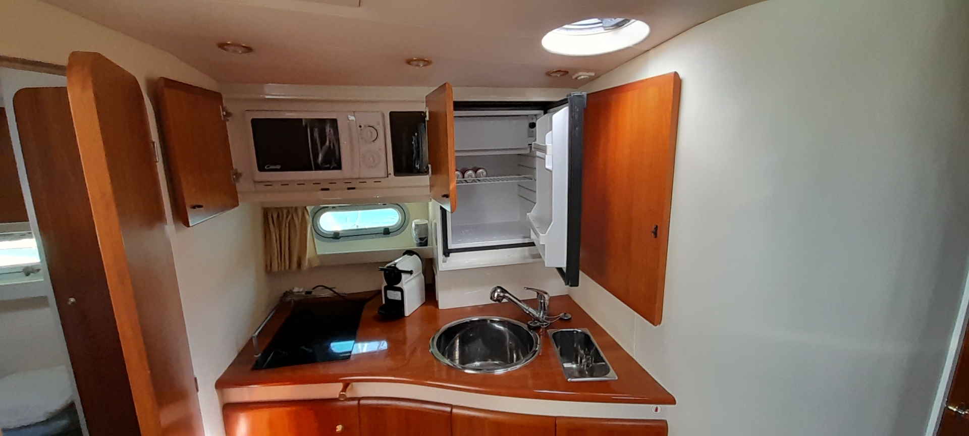 Picture 21 of announcement 7059