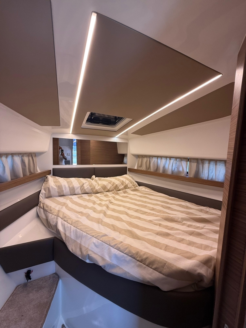 Picture 10 of announcement 19822