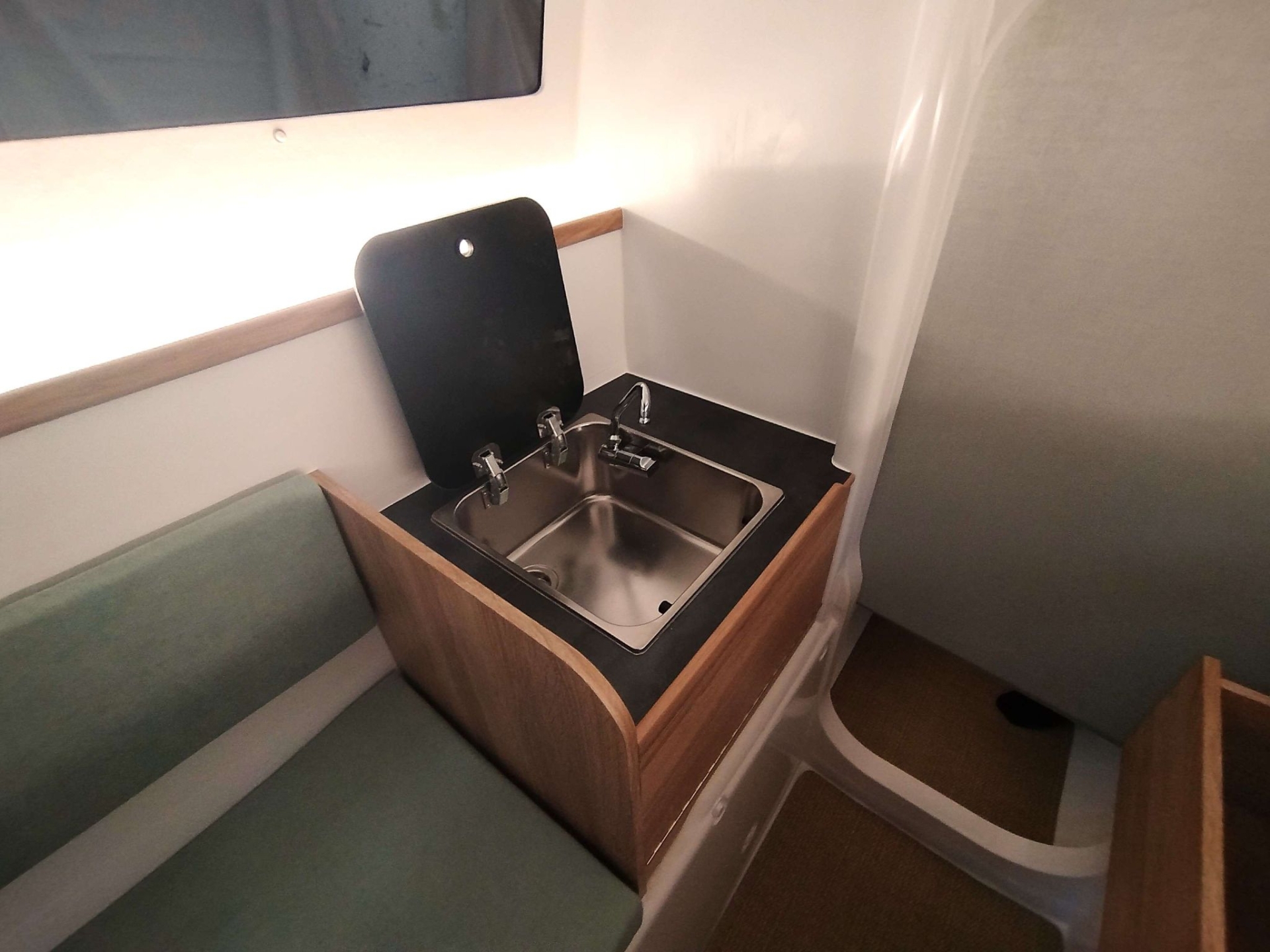 Picture 12 of announcement 22180