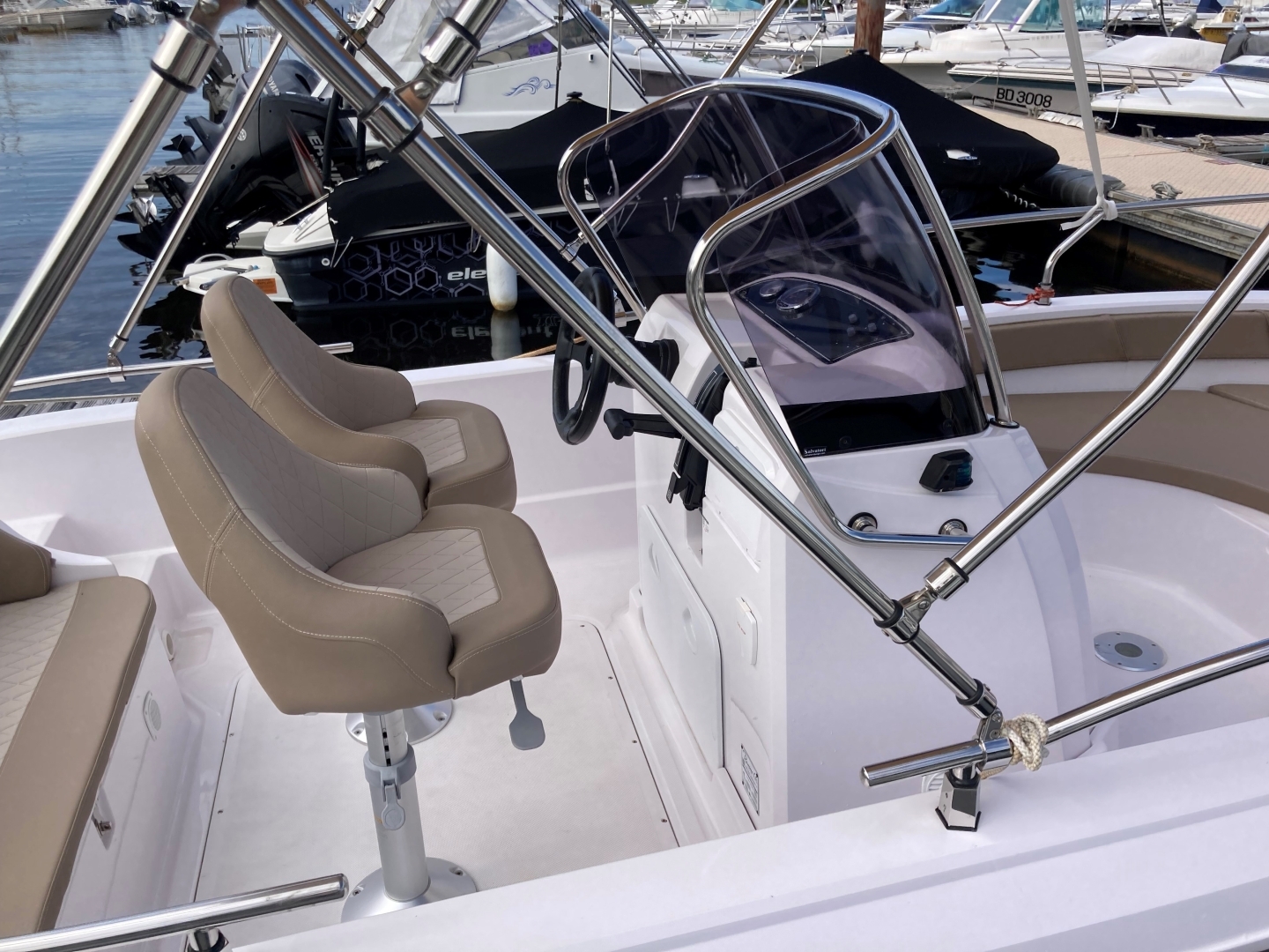 Picture 6 of announcement 22405