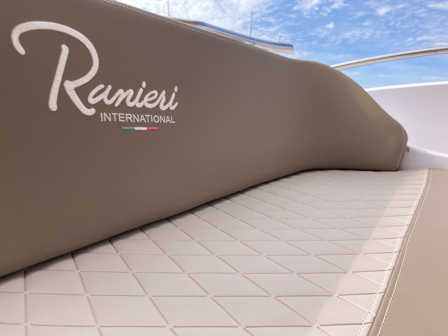 Picture 11 of announcement 22410