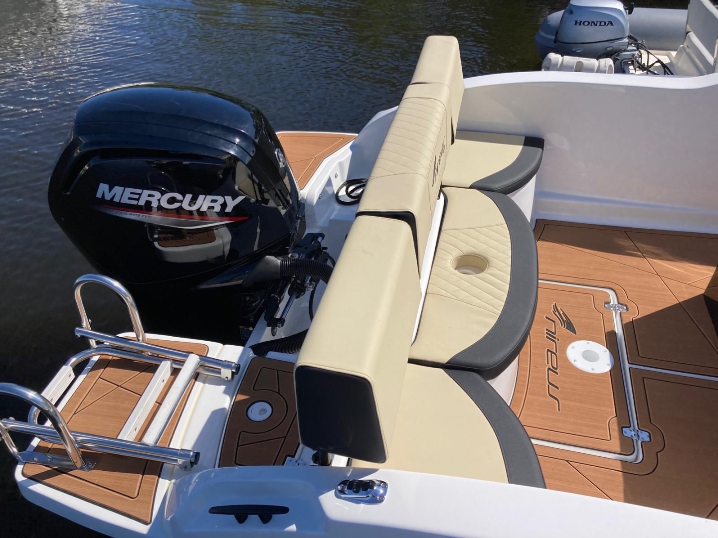 Picture 8 of announcement 22433