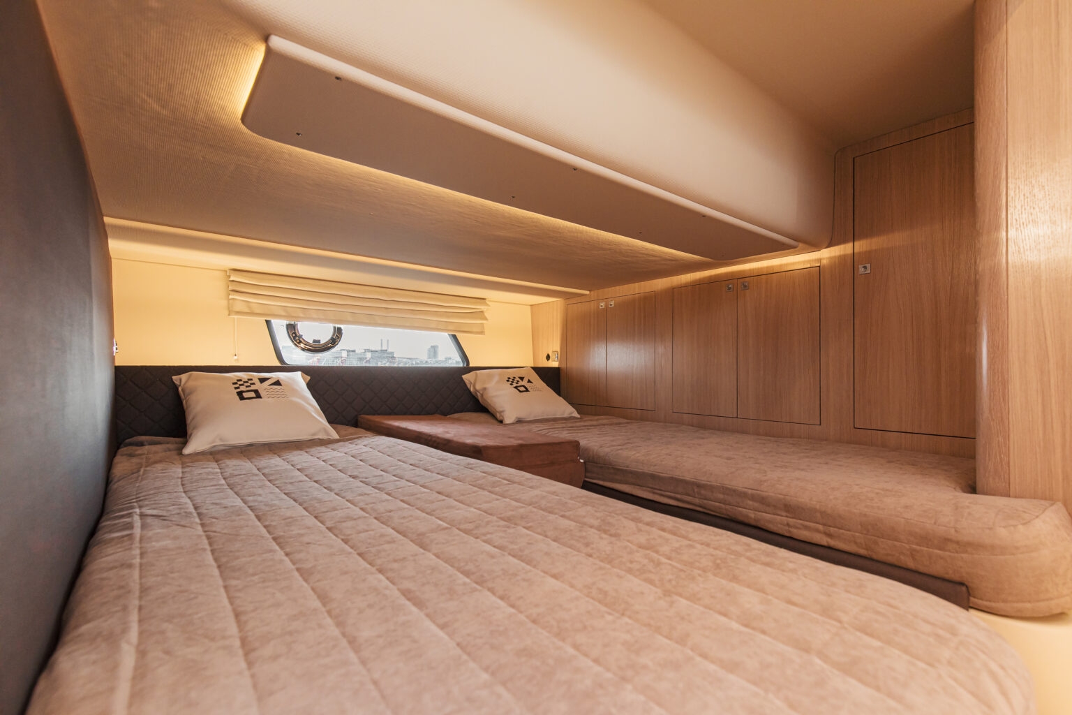 Picture 10 of announcement 22666