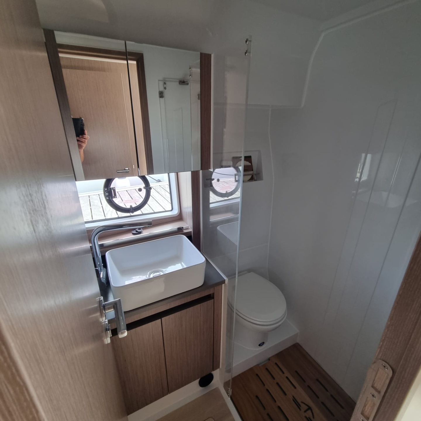 Picture 16 of announcement 22677