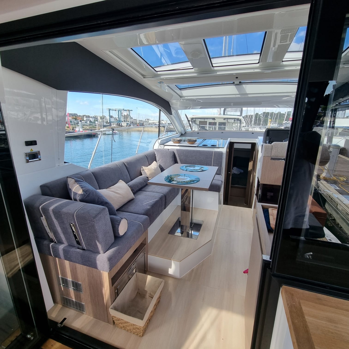 Picture 9 of announcement 22684