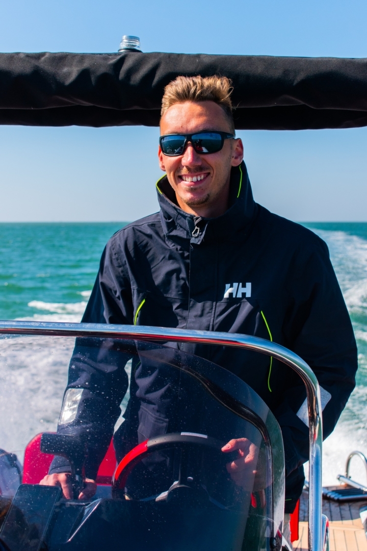 Picture 13 of announcement 22827