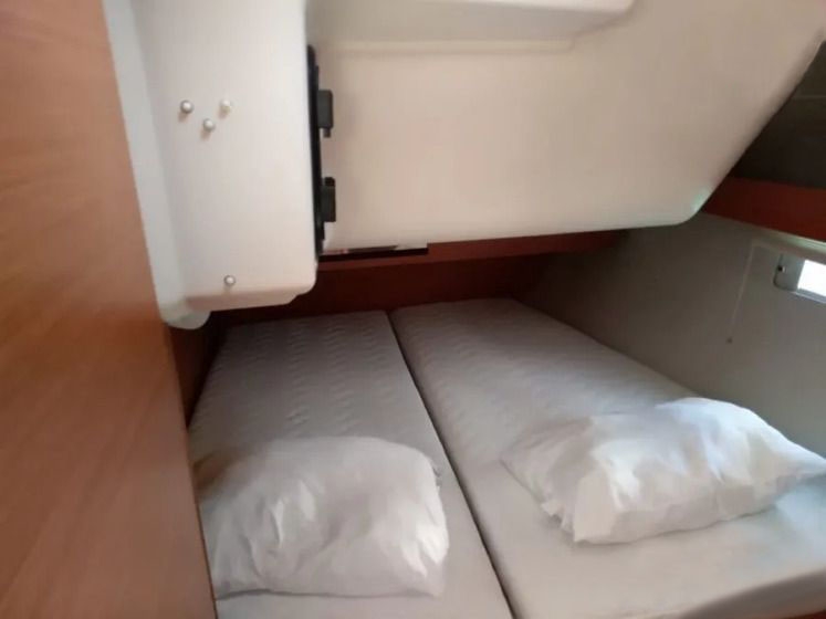 Picture 8 of announcement 22894