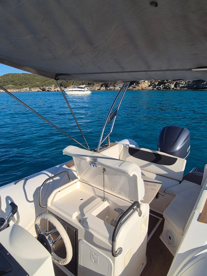 Picture 7 of announcement 23752