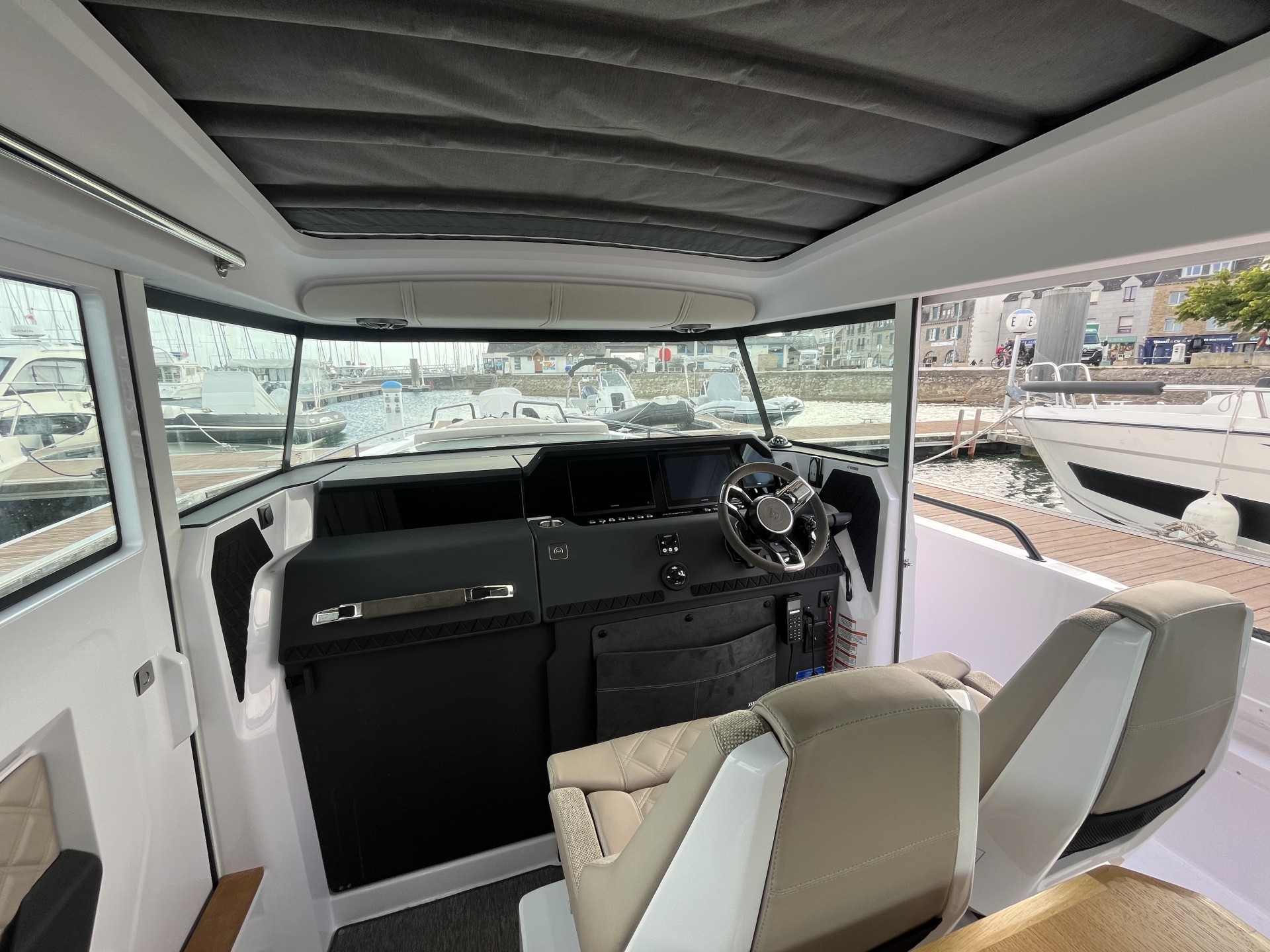 Picture 14 of announcement 23922