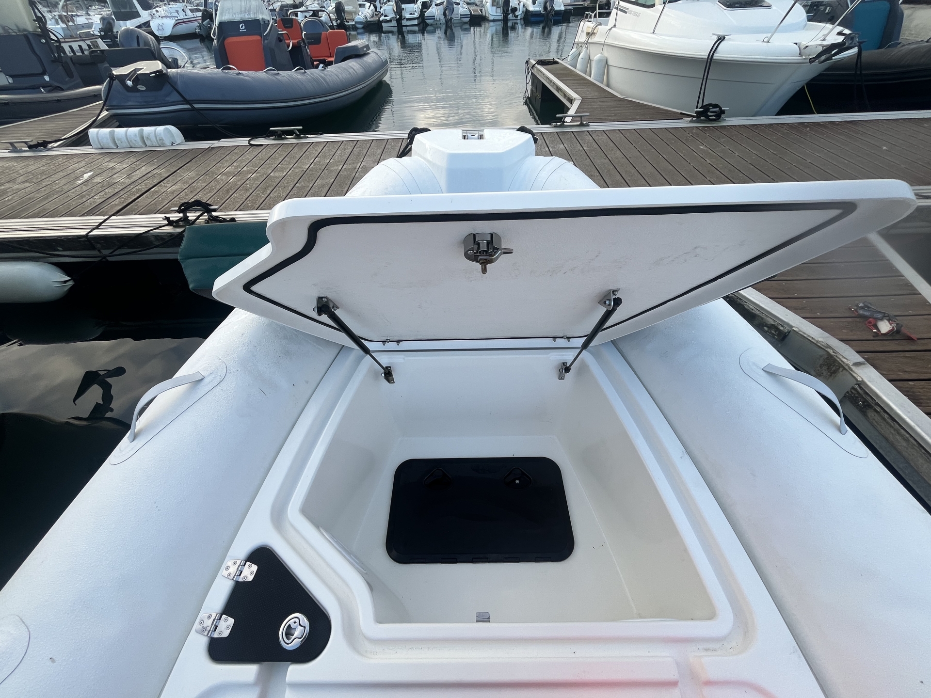 Picture 12 of announcement 23940